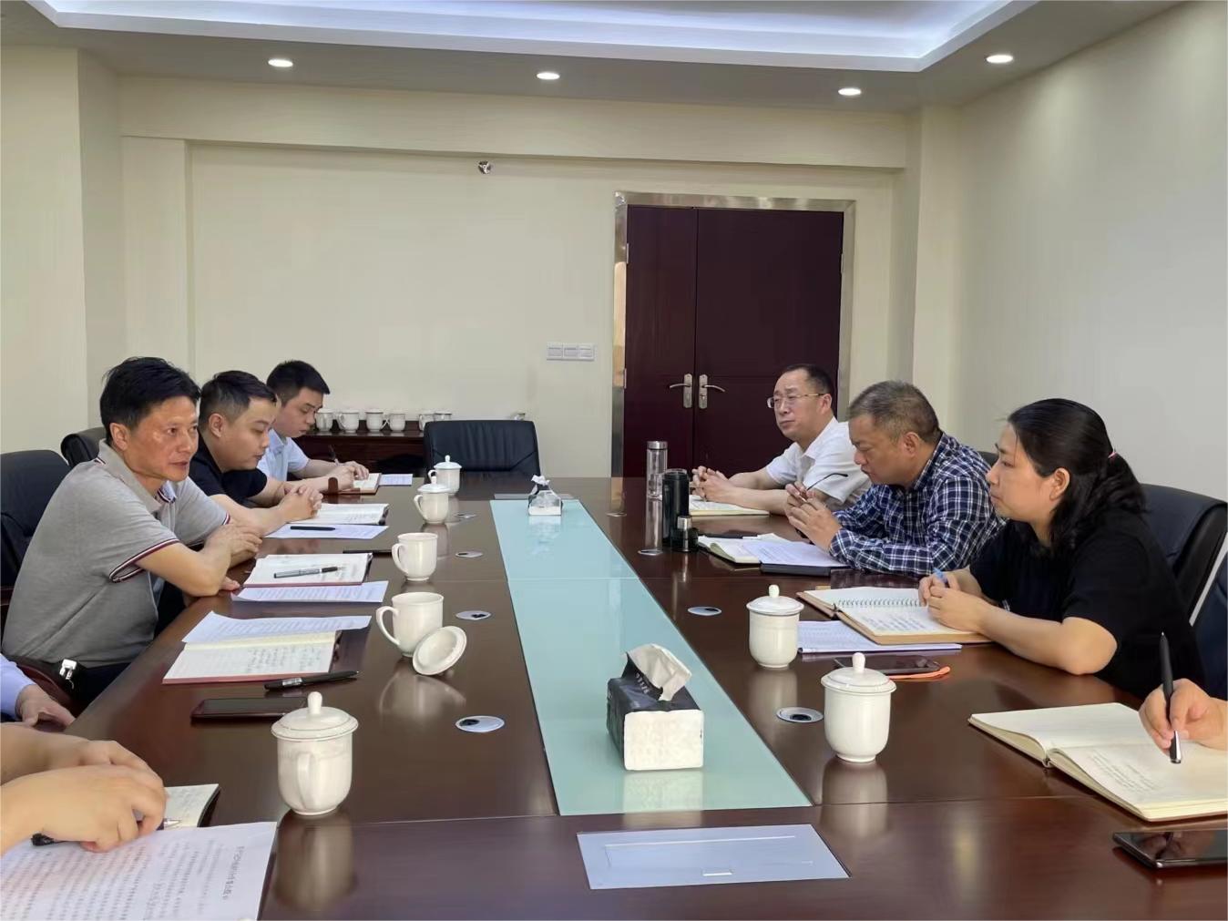 集團(tuán)黨委書記、董事長(zhǎng)許大政一行赴巴中農(nóng)商行開展業(yè)務(wù)合作洽談會(huì)